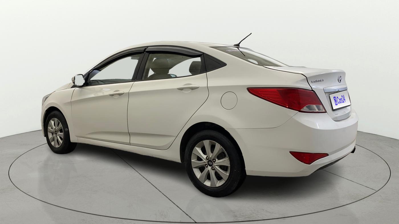 2016 Hyundai Verna FLUIDIC 4S 1.6 VTVT S AT, Petrol, Automatic, 48,396 km, Left Back Diagonal