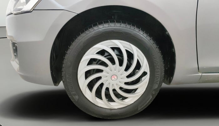 2016 Maruti Ciaz VXI+, Petrol, Manual, 1,24,512 km, Left Front Wheel