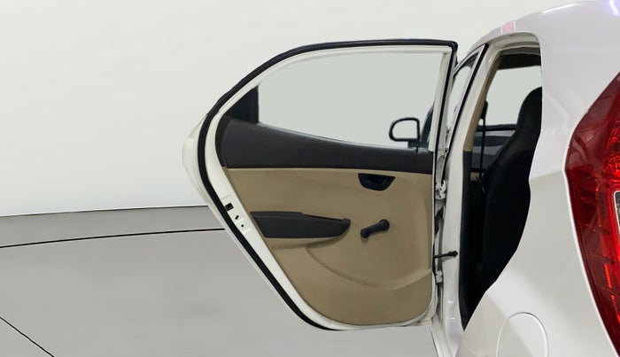 2013 Hyundai Eon MAGNA +, Petrol, Manual, 73,242 km, LHS Rear Door