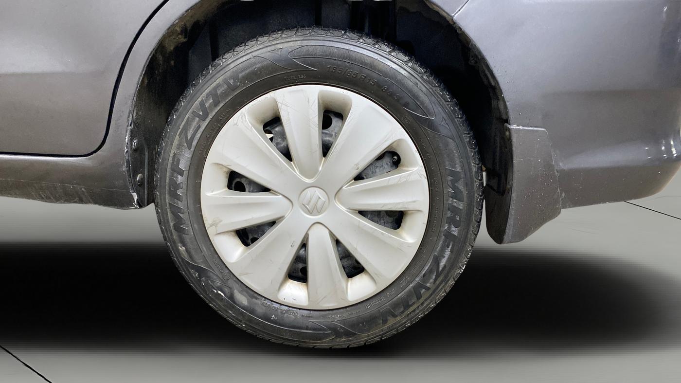 2016 Maruti Ertiga VXI, Petrol, Manual, 47,413 km, Left Rear Wheel