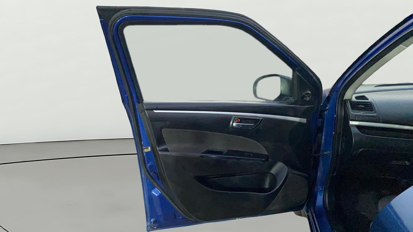 2012 Maruti Swift VXI, Petrol, Manual, 1,20,290 km, LHS Front Door