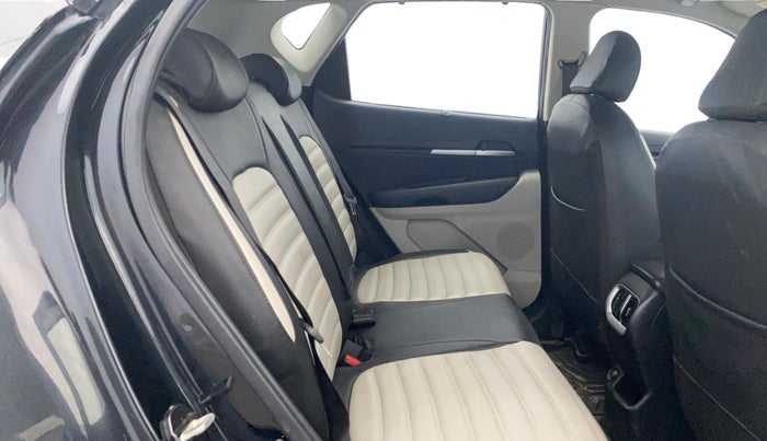 2021 KIA SONET HTX 1.5 AT, Diesel, Automatic, 34,261 km, Right Side Rear Door Cabin