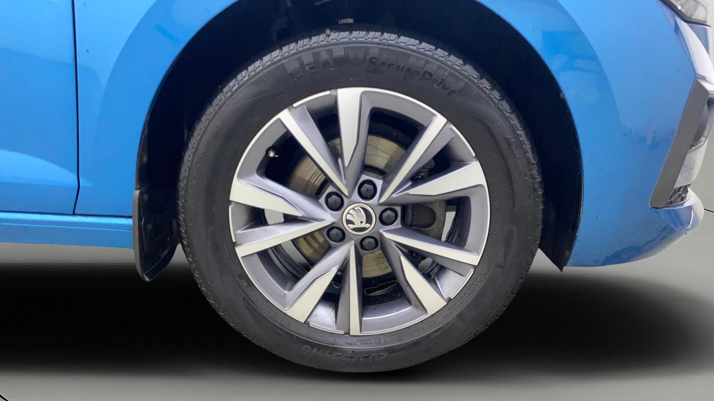 2022 Skoda SLAVIA STYLE 1.0L TSI MT, Petrol, Manual, 33,274 km, Right Front Wheel