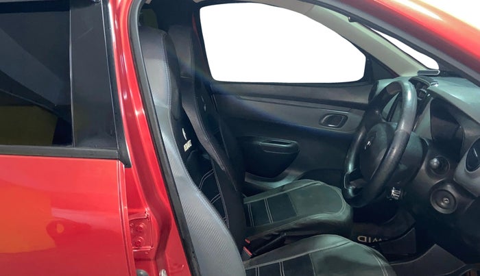 2017 Renault Kwid RXT 1.0 AMT (O), Petrol, Automatic, 79,156 km, Right Side Front Door Cabin