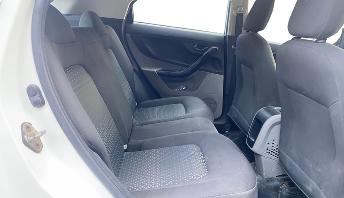 2019 Tata NEXON XMA DIESEL, Diesel, Automatic, 1,18,349 km, Right Side Rear Door Cabin