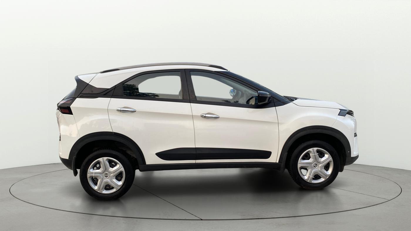 2024 Tata NEXON PURE 1.5 DIESEL, Diesel, Manual, 84,191 km, Right Side View