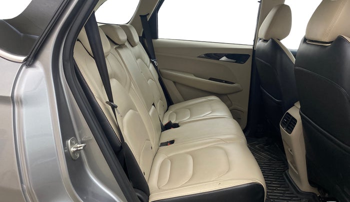 2021 MG HECTOR SHARP 1.5 PETROL CVT, Petrol, Automatic, 35,169 km, Right Side Rear Door Cabin