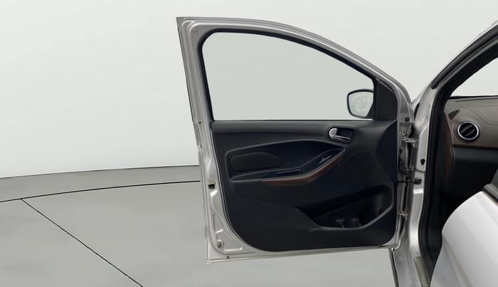 2018 Ford FREESTYLE TITANIUM 1.2 PETROL, Petrol, Manual, 43,176 km, LHS Front Door