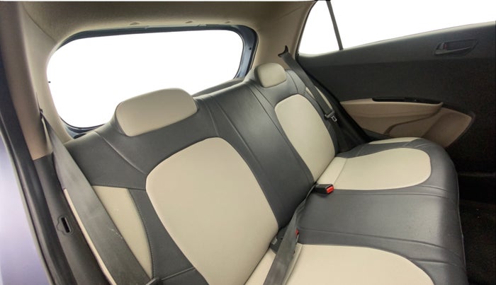 2014 Hyundai Grand i10 MAGNA 1.2 KAPPA VTVT, Petrol, Manual, 45,564 km, Right Side Rear Door Cabin