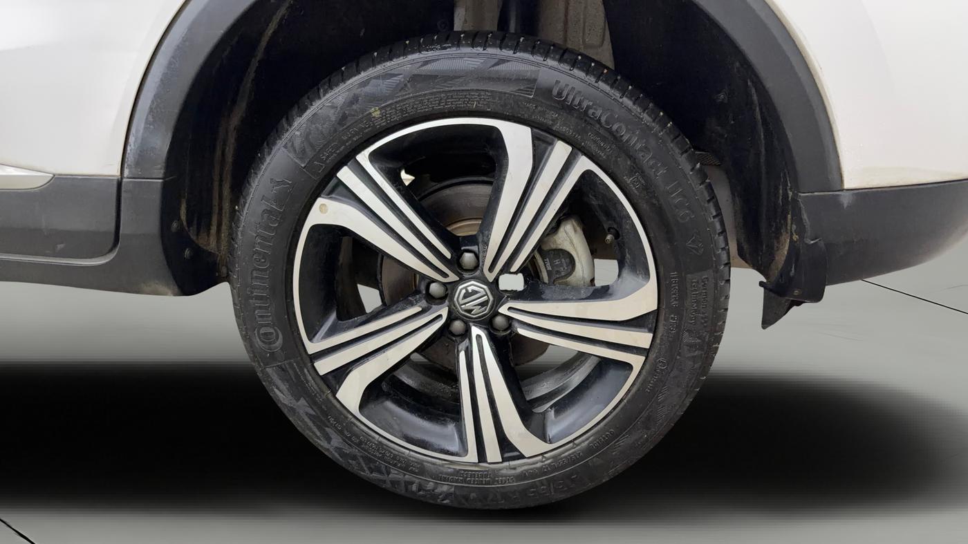 2023 MG ASTOR SHARP 1.5 CVT, Petrol, Automatic, 27,676 km, Left Rear Wheel