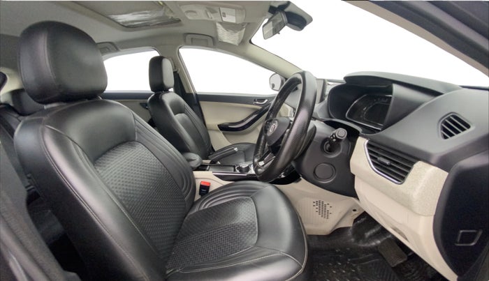 2020 Tata NEXON XZA PLUS (O) PETROL, Petrol, Automatic, 58,060 km, Right Side Front Door Cabin