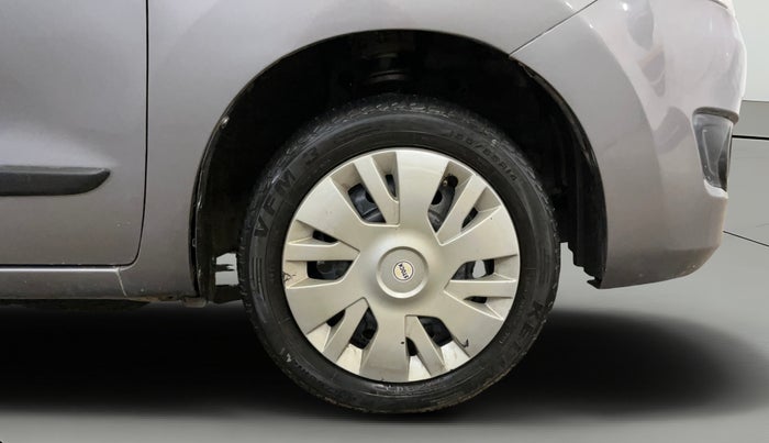 2015 Maruti Wagon R 1.0 VXI, Petrol, Manual, 30,312 km, Right Front Wheel