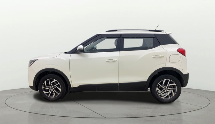 2023 Mahindra XUV300 W8 (O) 1.5 DIESEL AMT, Diesel, Automatic, 90,866 km, Left Side