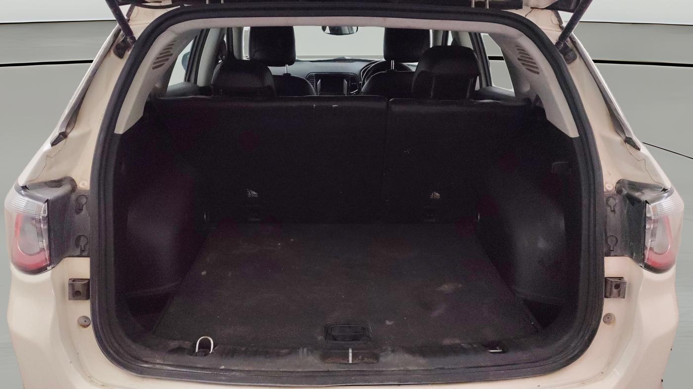 2018 Jeep Compass LIMITED (O) 2.0 DIESEL, Diesel, Manual, 1,14,877 km, Boot Open Zoomed View