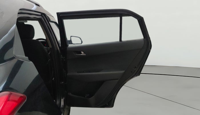 2018 Hyundai Creta SX PLUS 1.6 DIESEL, Diesel, Manual, 1,32,377 km, RHS Rear Door