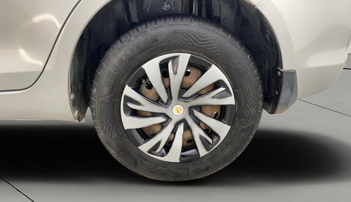 2016 Maruti Swift Dzire VXI, Petrol, Manual, 37,575 km, Left Rear Wheel