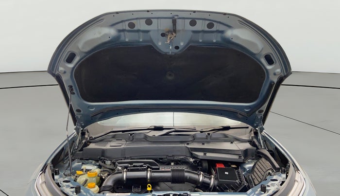 2022 Tata Safari XT PLUS, Diesel, Manual, 39,402 km, Open Bonet