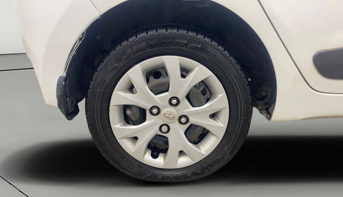 2013 Hyundai Grand i10 SPORTZ 1.2 KAPPA VTVT, Petrol, Manual, 60,841 km, Right Rear Wheel