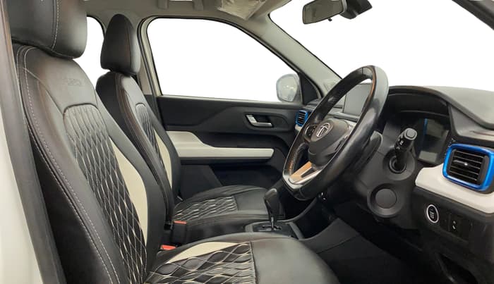 2022 Tata PUNCH CREATIVE  AMT, Petrol, Automatic, 43,916 km, Right Side Front Door Cabin