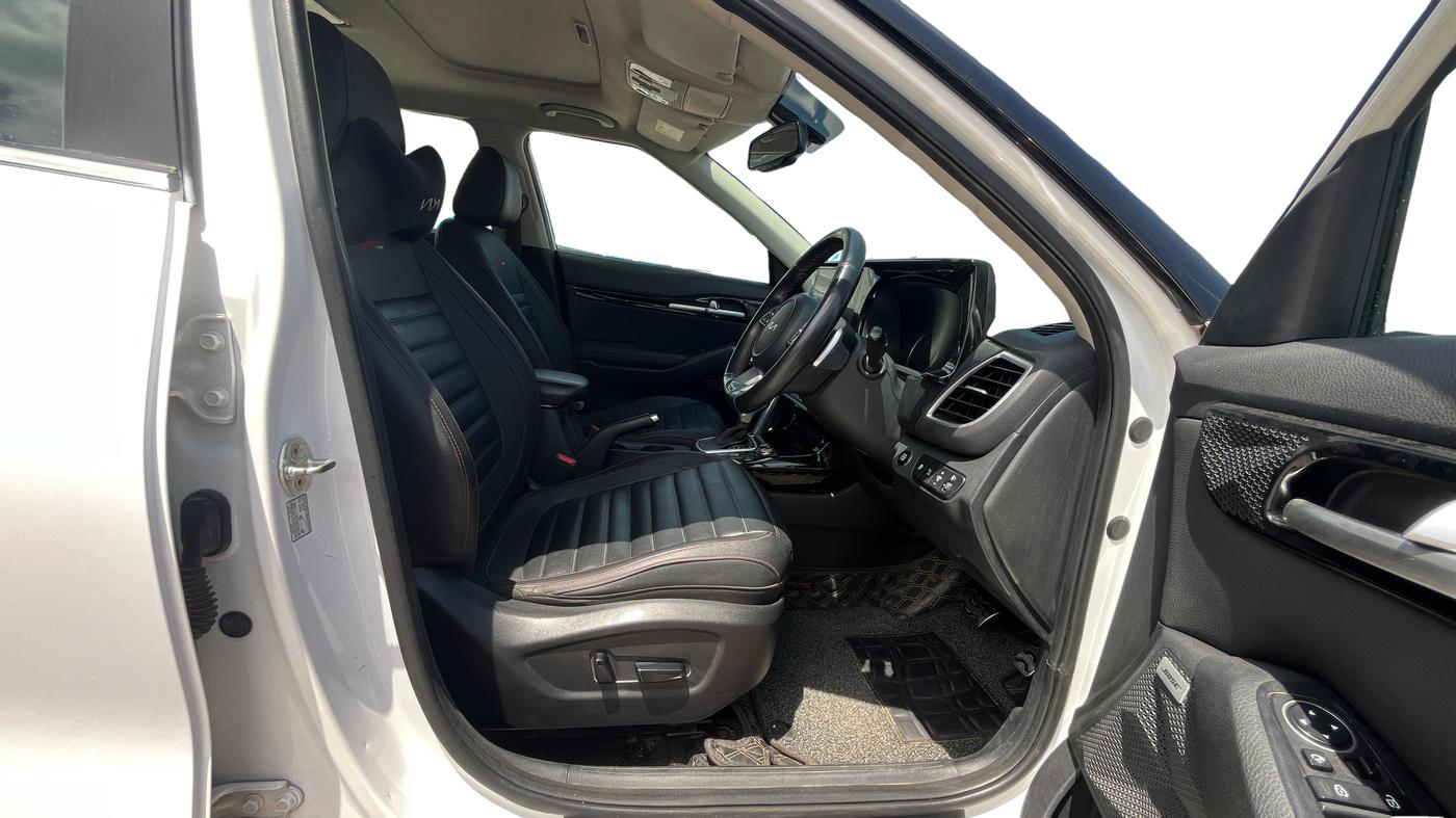2022 KIA SELTOS GTX PLUS 1.5 DIESEL AT, Diesel, Automatic, 72,808 km, Right Side Front Door Cabin