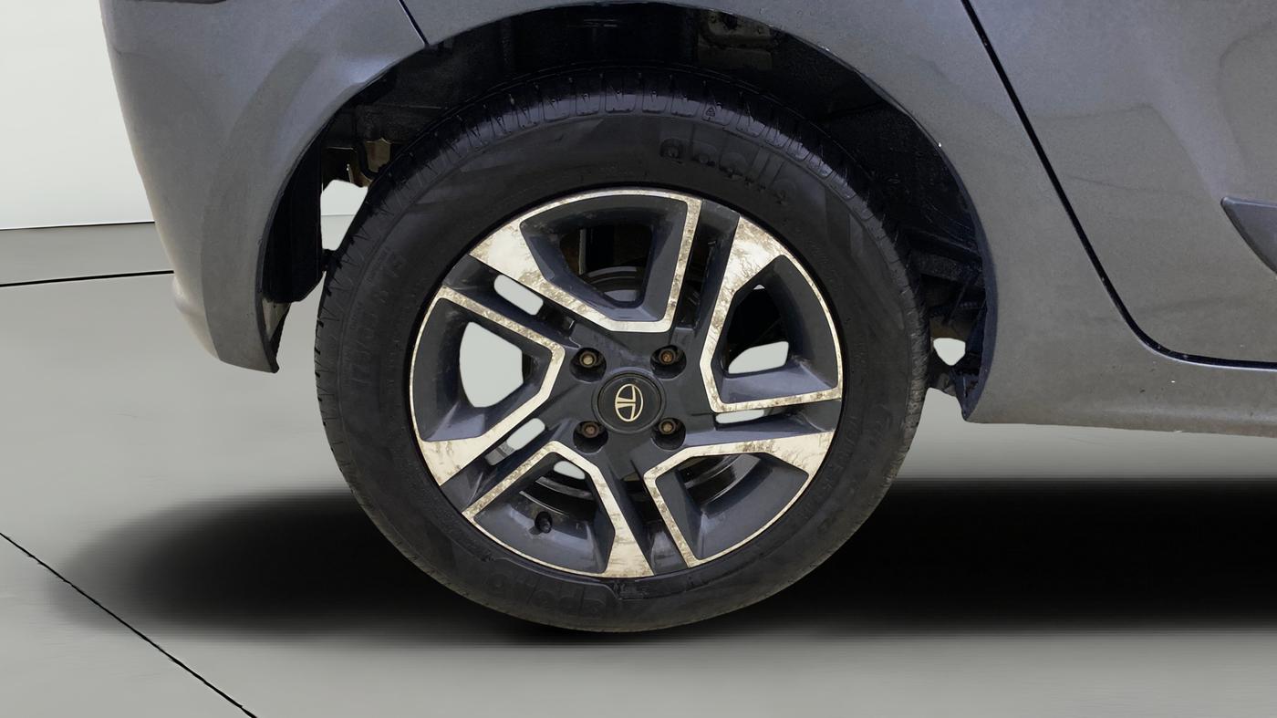 2020 Tata Tiago XZ PLUS PETROL, Petrol, Manual, 76,796 km, Right Rear Wheel