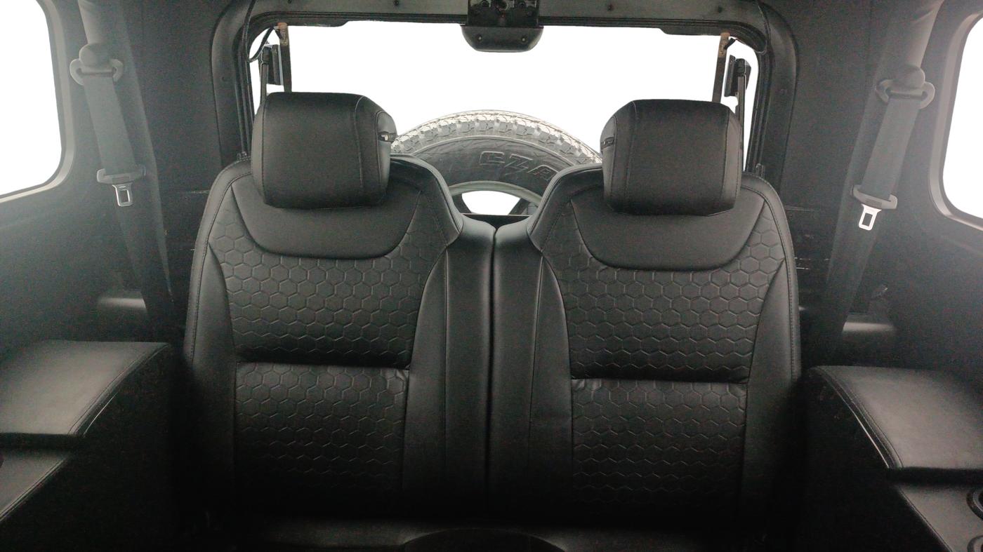 2021 Mahindra Thar LX PETROL HT 4WD AT, Petrol, Automatic, 29,289 km, Right Side Rear Door Cabin