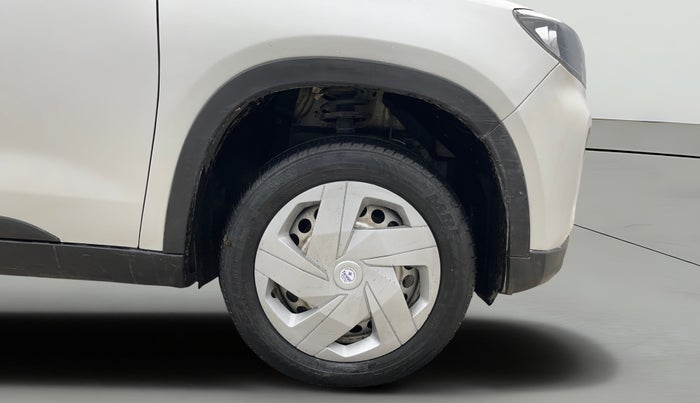 2021 Maruti Vitara Brezza LXI, Petrol, Manual, 52,923 km, Right Front Wheel