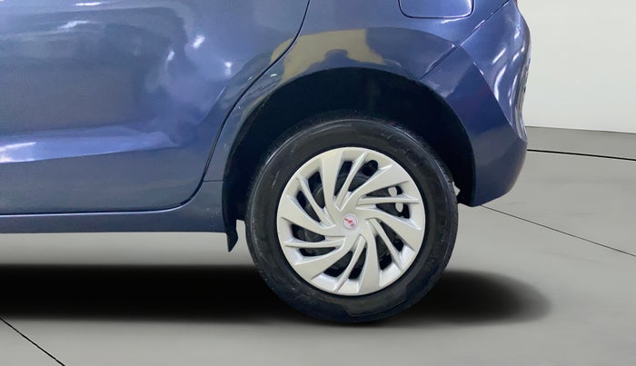 2017 Maruti Baleno DELTA PETROL 1.2, CNG, Manual, 1,24,815 km, Left Rear Wheel