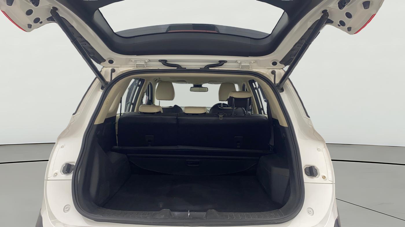 2021 MG HECTOR SHARP HYBRID 1.5 PETROL, Petrol, Manual, 32,926 km, Boot Open Zoomed View