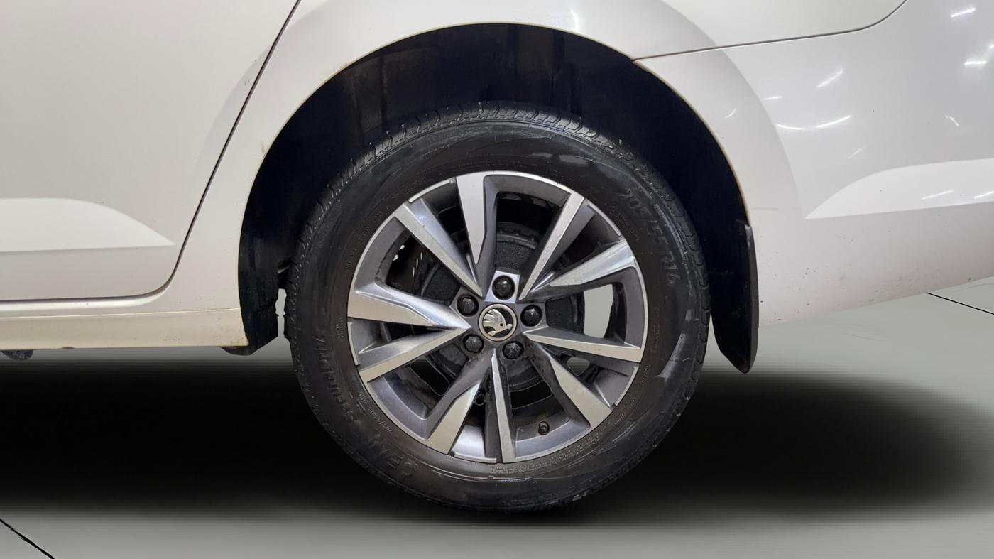 2022 Skoda SLAVIA STYLE 1.0L TSI MT, Petrol, Manual, 41,503 km, Left Rear Wheel