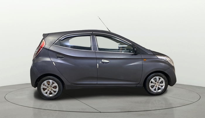 2016 Hyundai Eon MAGNA +, Petrol, Manual, 78,669 km, Right Side View