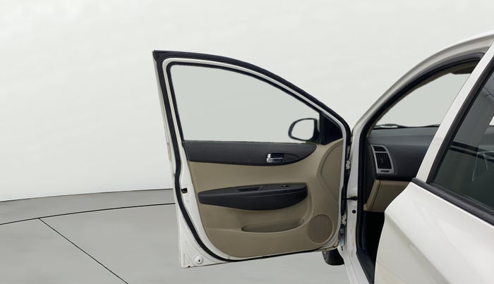 2012 Hyundai i20 MAGNA 1.2, Petrol, Manual, 90,411 km, LHS Front Door