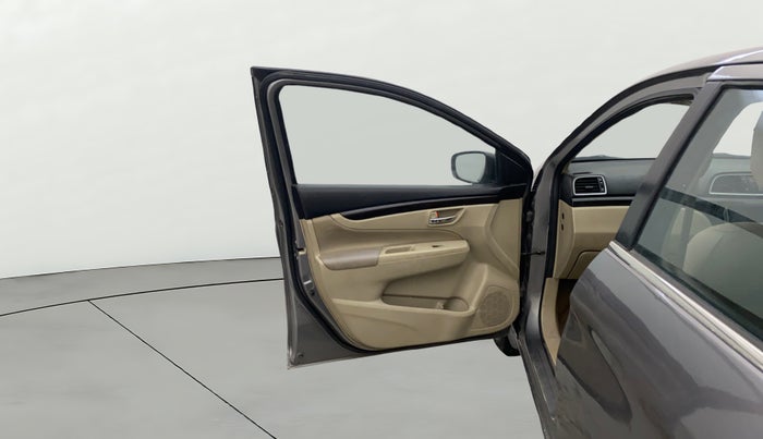 2017 Maruti Ciaz ALPHA DIESEL 1.3, Diesel, Manual, 60,478 km, LHS Front Door