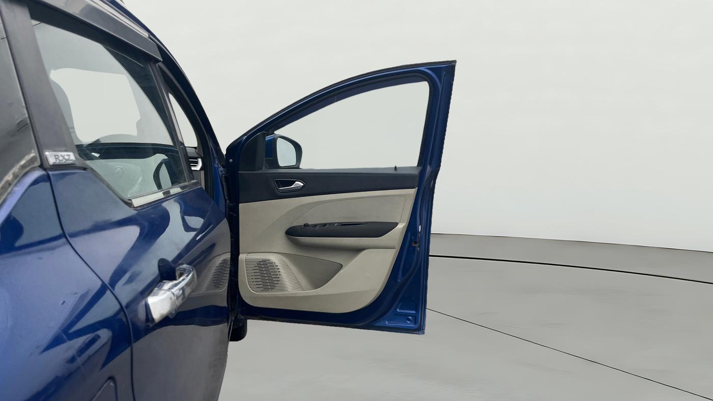 2019 Renault TRIBER RXZ, Petrol, Manual, 65,267 km, RHS Front Door