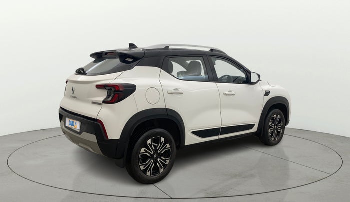 2021 Renault Kiger RXT TURBO CVT, Petrol, Automatic, 25,660 km, Right Back Diagonal