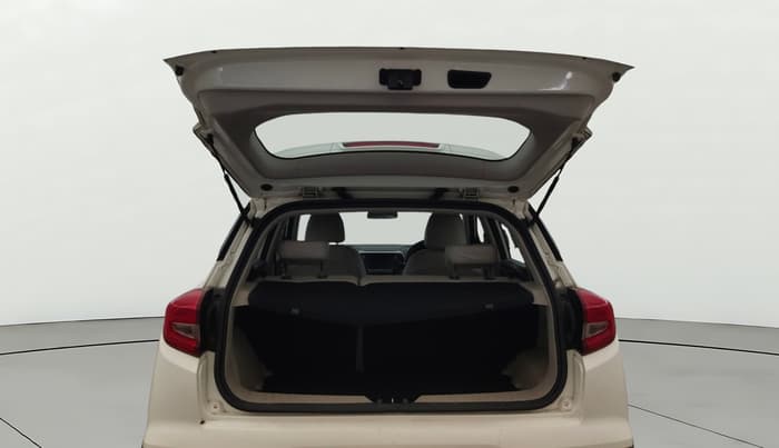 2022 Mahindra XUV300 W8 1.2 PETROL, Petrol, Manual, 39,574 km, Boot Door Open