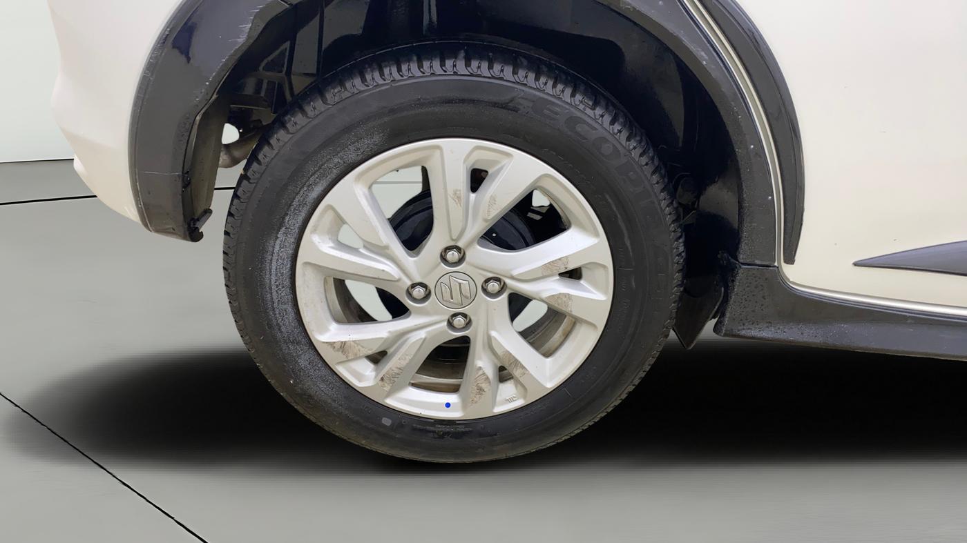 2024 Maruti Swift ZXi AMT, Petrol, Automatic, 17,615 km, Right Rear Wheel