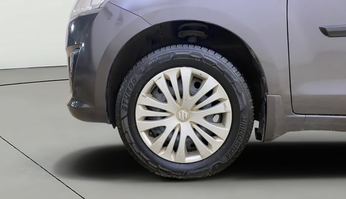 2015 Maruti Ertiga VXI, Petrol, Manual, 46,143 km, Left Front Wheel