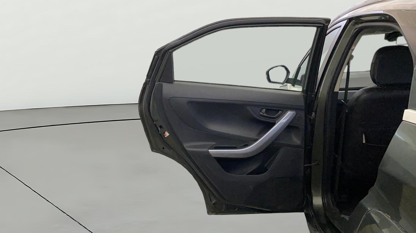 2022 Tata NEXON XM SUNROOF PETROL, Petrol, Manual, 75 km, LHS Rear Door