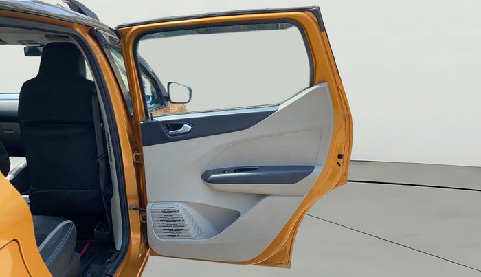 2022 Renault TRIBER RXZ AMT, Petrol, Automatic, 21,842 km, RHS Rear Door