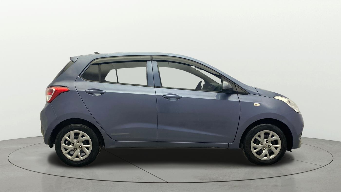 2016 Hyundai Grand i10 MAGNA 1.1 CRDI, Diesel, Manual, 95,639 km, Right Side View