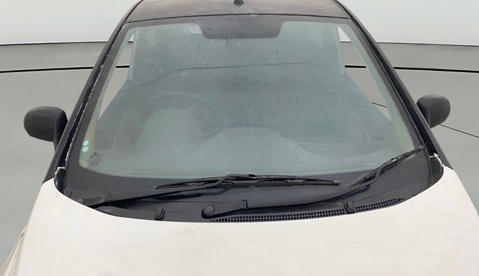 2017 Hyundai Eon MAGNA +, Petrol, Manual, 65,107 km, Front Windshield