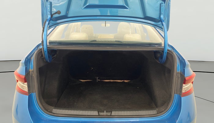 2022 Skoda SLAVIA ACTIVE 1.0L TSI MT, Petrol, Manual, 42,835 km, Boot Open Zoomed View