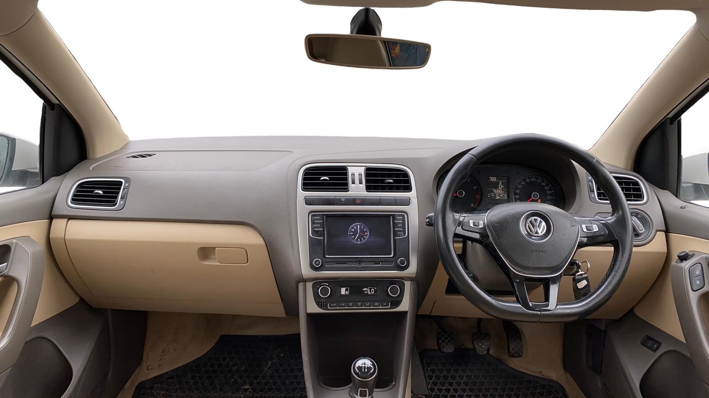 2018 Volkswagen Vento HIGHLINE 1.6 MPI, Petrol, Manual, 75,330 km, Dashboard