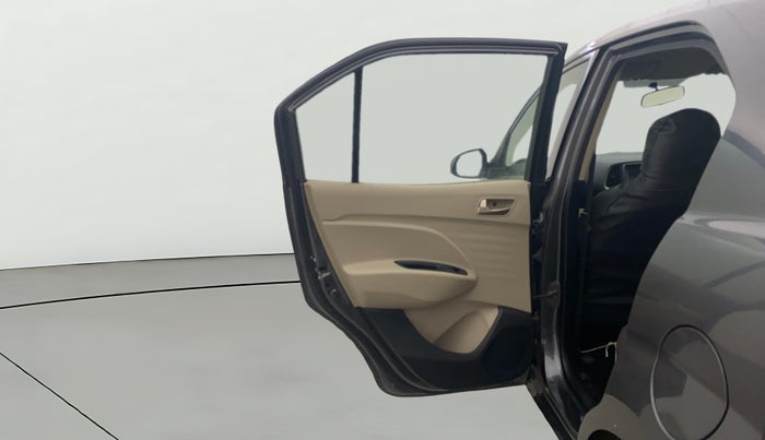 2019 Hyundai NEW SANTRO SPORTZ CNG, CNG, Manual, 97,340 km, LHS Rear Door