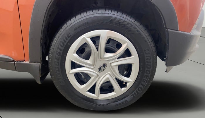 2016 Mahindra Kuv100 K6 6 STR, Petrol, Manual, 34,715 km, Right Front Wheel