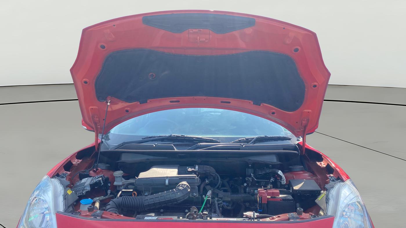2023 Maruti Swift ZXI CNG, CNG, Manual, 28,512 km, Open Bonet