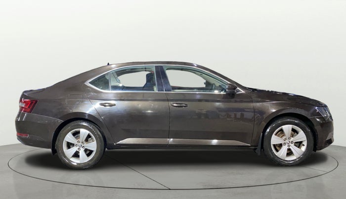 2019 Skoda Superb STYLE 1.8 TSI AT, Petrol, Automatic, 23,235 km, Right Side View