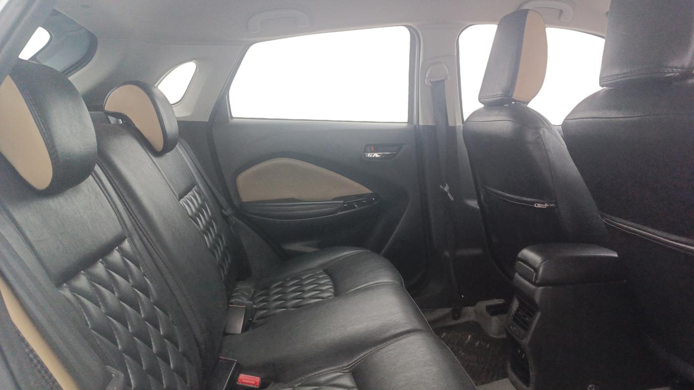 2022 Toyota Glanza G, Petrol, Manual, 48,294 km, Right Side Rear Door Cabin