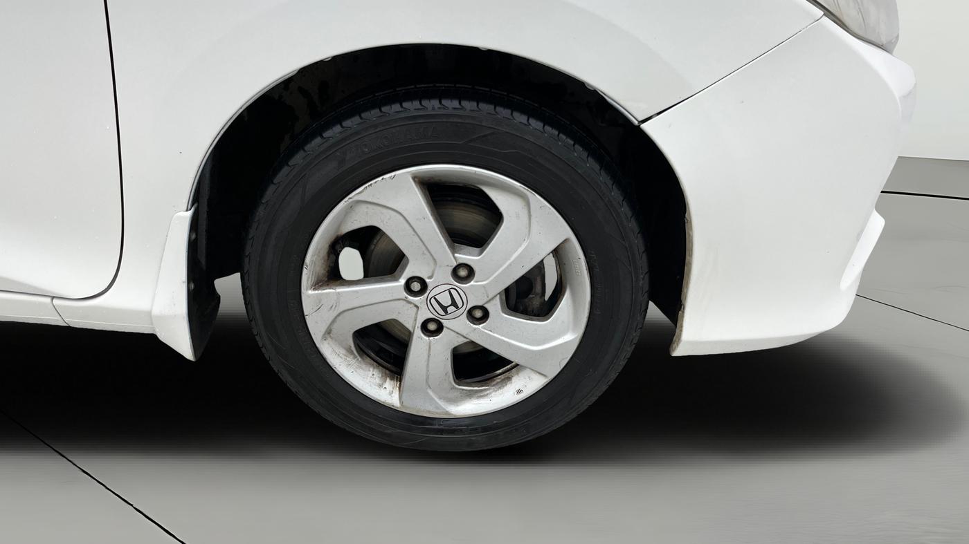 2014 Honda City 1.5L I-DTEC V, Diesel, Manual, 1,07,097 km, Right Front Wheel